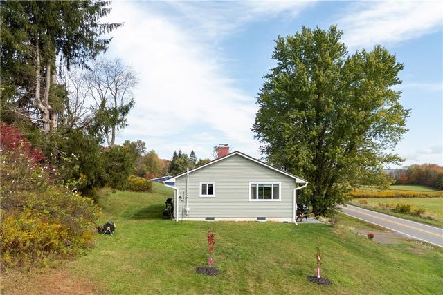 705 County Highway 11, Laurens, NY 13820