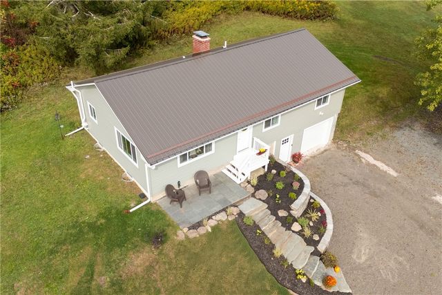 705 County Highway 11, Laurens, NY 13820