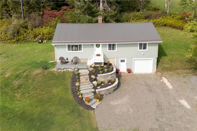 705 County Highway 11, Laurens, NY 13820