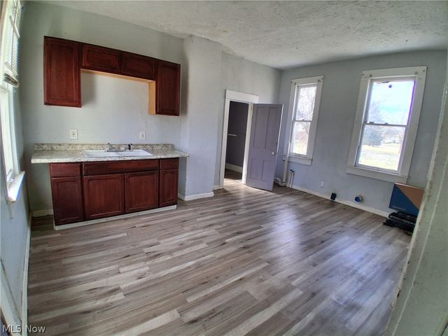 4922 Anson Avenue, Cleveland, OH 44127