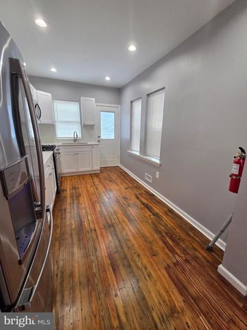 1714 COPE ST, Camden, NJ 08104