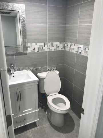 1600 S Ocean Dr 18D, Hollywood, FL 33019