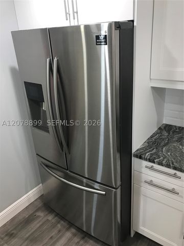 1600 S Ocean Dr 18D, Hollywood, FL 33019