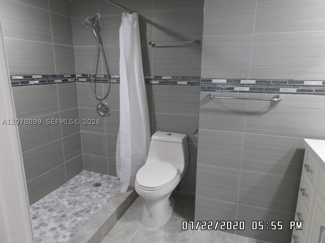 1600 S Ocean Dr 18D, Hollywood, FL 33019