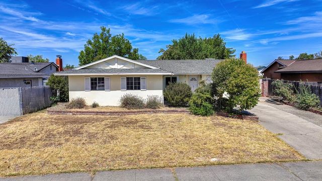 7104 Rimrock Dr, Sacramento, CA 95828