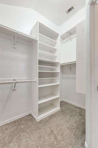 730 W Lonesome Dove Trail, Arlington, TX 76001