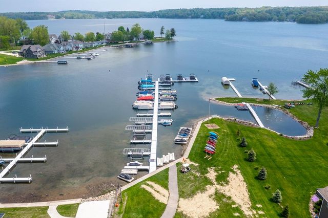 120 Lane 325 Lake James B-2, Angola, IN 46703