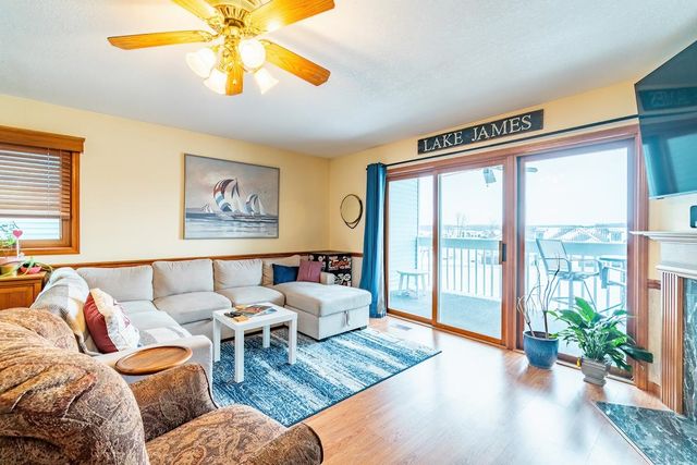 120 Lane 325 Lake James B-2, Angola, IN 46703