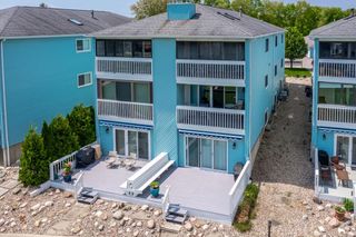 120 Lane 325 Lake James B-2, Angola, IN 46703