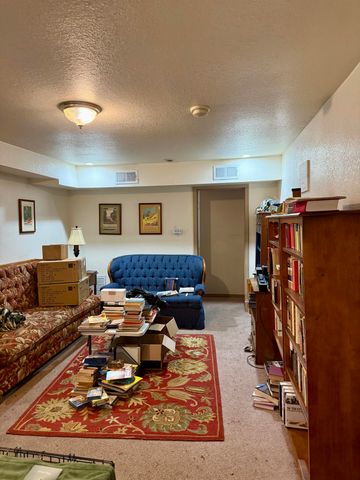 1711 N Oak Grove Avenue, Springfield, MO 65803