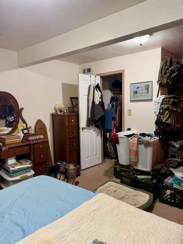 1711 N Oak Grove Avenue, Springfield, MO 65803