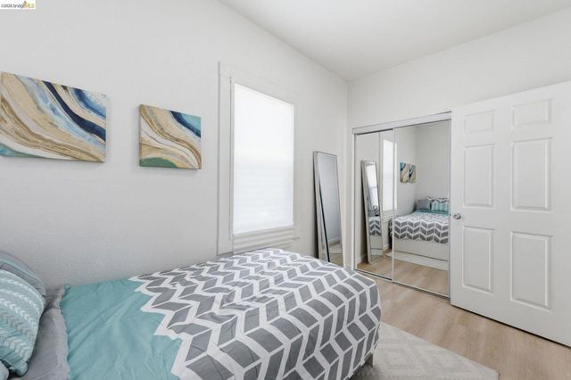 5334 E 10th St., Oakland, CA 94601