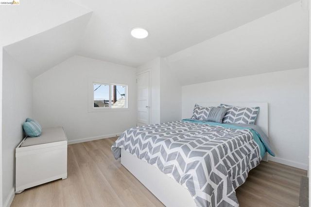 5334 E 10th St., Oakland, CA 94601