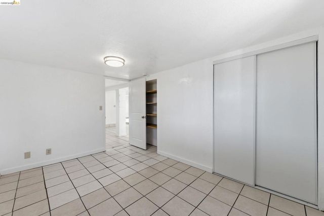 5334 E 10th St., Oakland, CA 94601