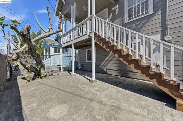 5334 E 10th St., Oakland, CA 94601