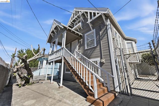 5334 E 10th St., Oakland, CA 94601