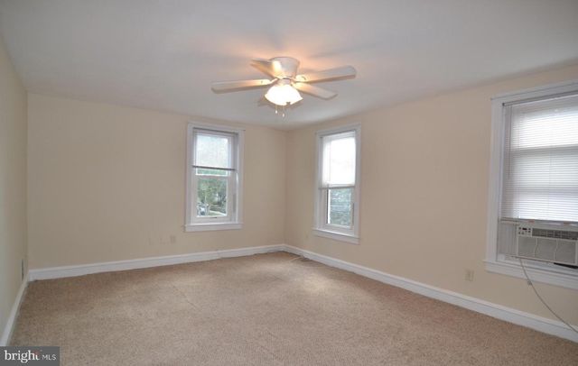 17 W SUMMIT AVE, Haddonfield, NJ 08033