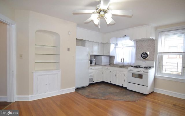 17 W SUMMIT AVE, Haddonfield, NJ 08033