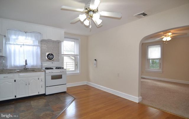 17 W SUMMIT AVE, Haddonfield, NJ 08033