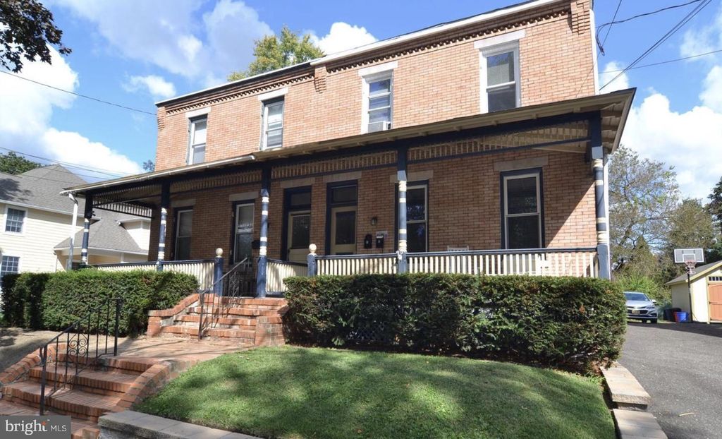 17 W SUMMIT AVE, Haddonfield, NJ 08033