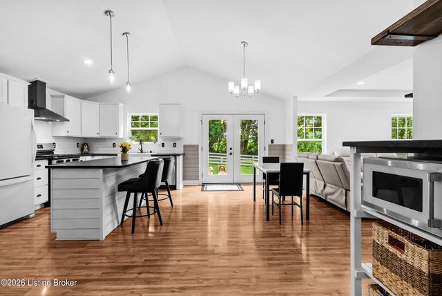 4601 Deerfield Cir, Smithfield, KY 40068