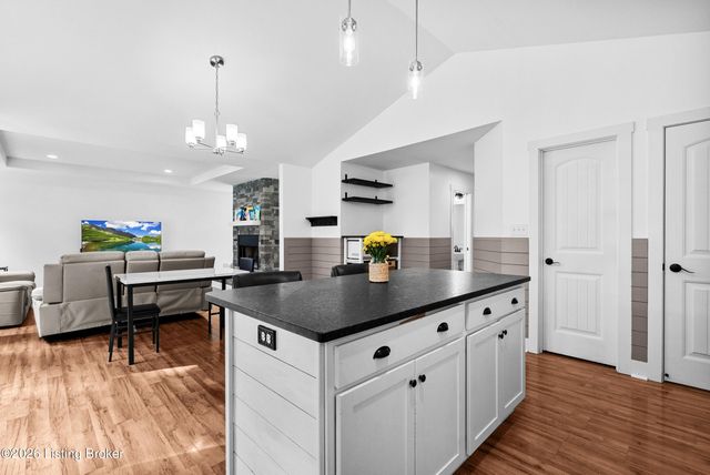 4601 Deerfield Cir, Smithfield, KY 40068