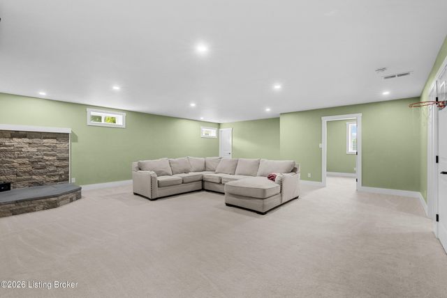 4601 Deerfield Cir, Smithfield, KY 40068