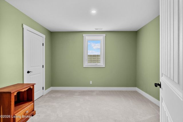 4601 Deerfield Cir, Smithfield, KY 40068