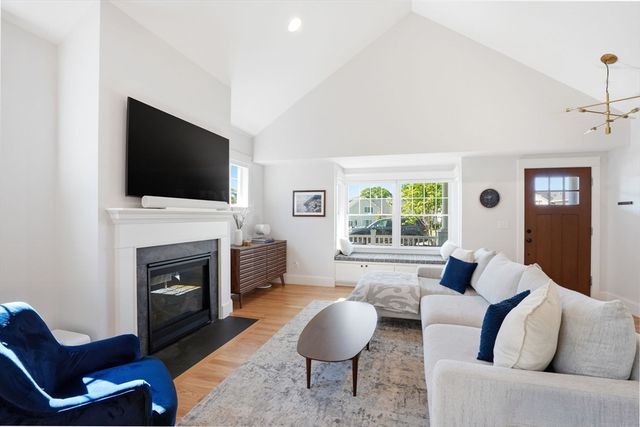 22 Sandy Hill Cir 22, Scituate, MA 02066