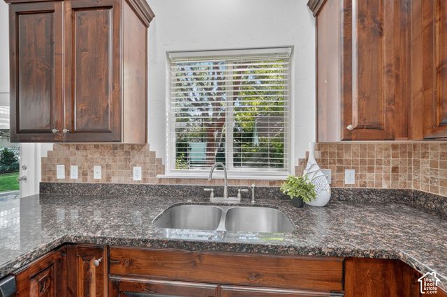 3949 W SIENNA DUNE DR, South Jordan, UT 84009