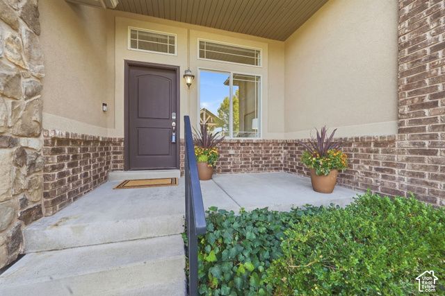 3949 W SIENNA DUNE DR, South Jordan, UT 84009