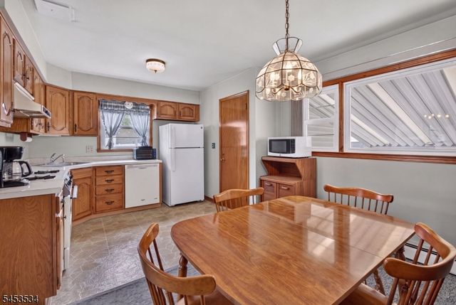 88 Princeton Ave, Rahway City, NJ 07065