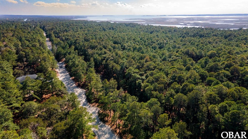 Image 2 of property listing at 2324 Ocean Pearl Road Lot 1, Corolla, NC 27927