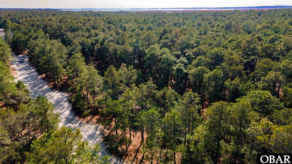 Image 15 of property listing at 2324 Ocean Pearl Road Lot 1, Corolla, NC 27927