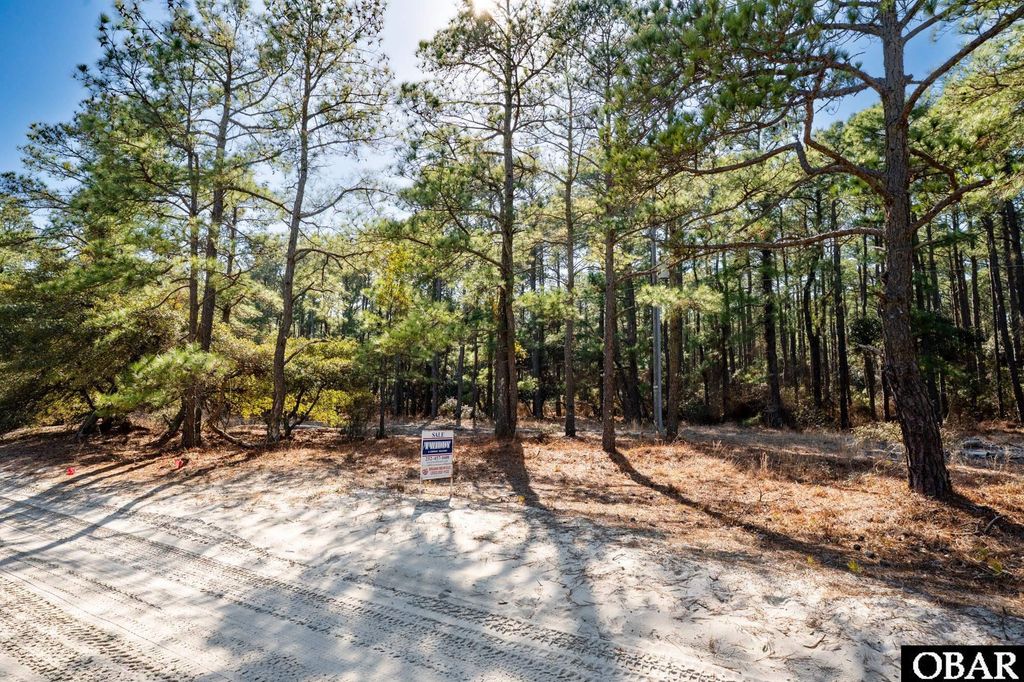 Image 30 of property listing at 2324 Ocean Pearl Road Lot 1, Corolla, NC 27927