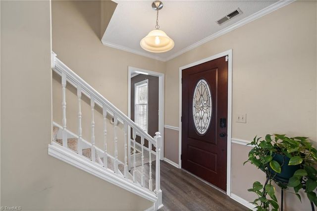 1661 Round Hill Circle, Kernersville, NC 27284