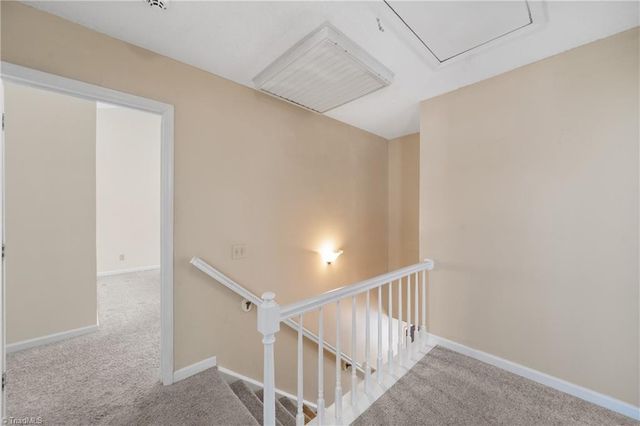 1661 Round Hill Circle, Kernersville, NC 27284