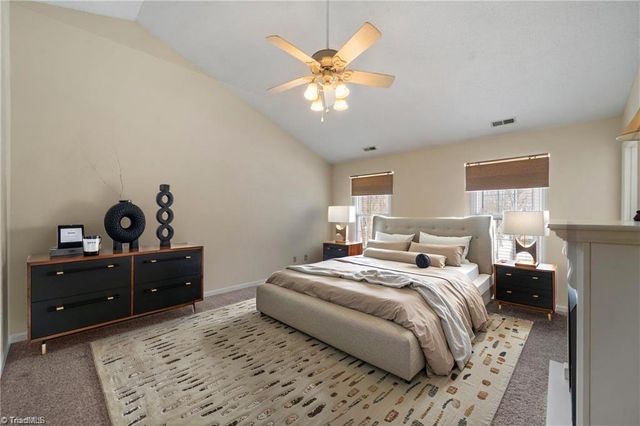 1661 Round Hill Circle, Kernersville, NC 27284