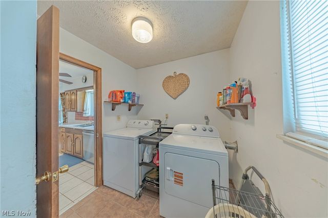 329 Wakefield Drive, Washington, WV 26181