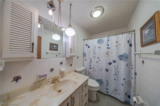 329 Wakefield Drive, Washington, WV 26181