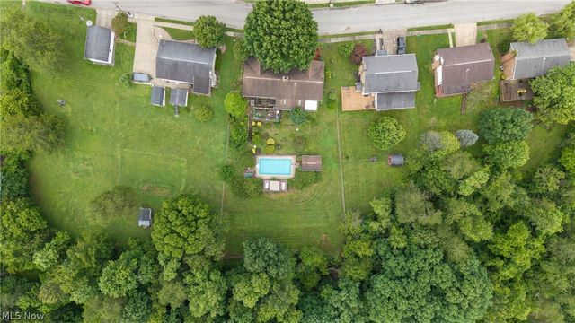 329 Wakefield Drive, Washington, WV 26181