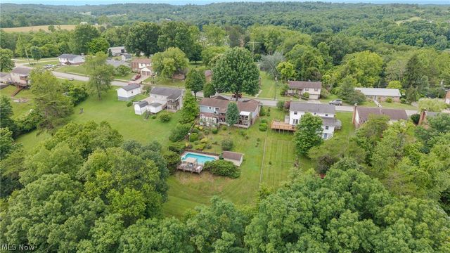 329 Wakefield Drive, Washington, WV 26181