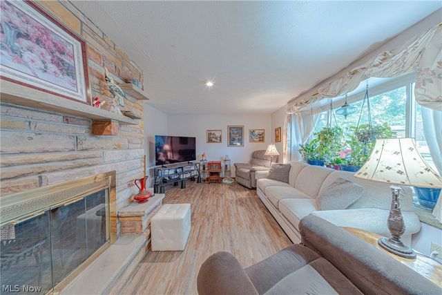 329 Wakefield Drive, Washington, WV 26181