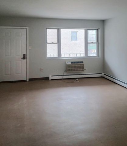 5741 W 35th Street 9, Cicero, IL 60804
