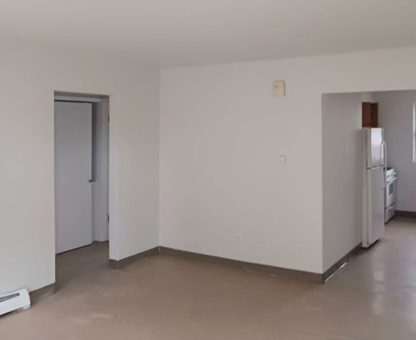 5741 W 35th Street 9, Cicero, IL 60804