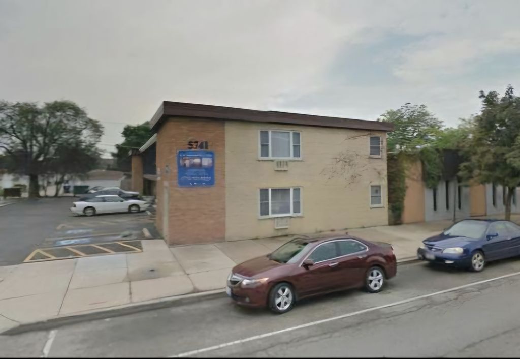 5741 W 35th Street 9, Cicero, IL 60804