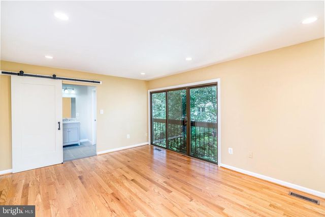 3134 DELBURNE CT, Fairfax, VA 22031