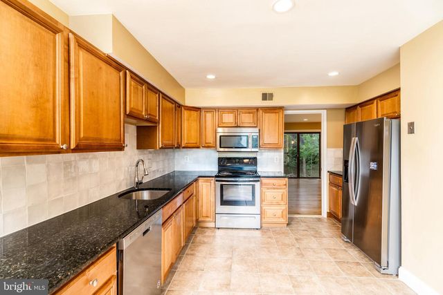 3134 DELBURNE CT, Fairfax, VA 22031