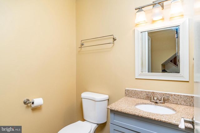 3134 DELBURNE CT, Fairfax, VA 22031