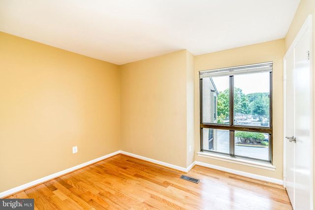3134 DELBURNE CT, Fairfax, VA 22031